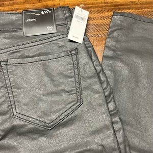 GAP LEGGING MID RISE
SUPER SKINNY 
BLACK metallic 
SUPER SKINNY LEG OPENING